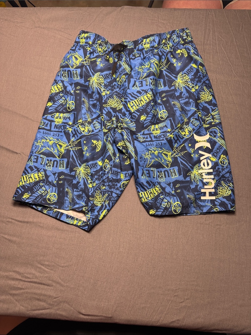 Hurley Blue and Neon Yellow Graphic Athletic Shorts